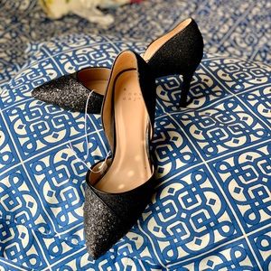 NIB Sparkle Pumps